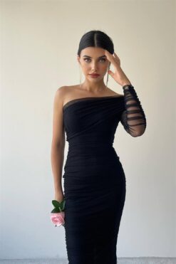 Alternative view of فستان أنيق بكتف واحد اسود