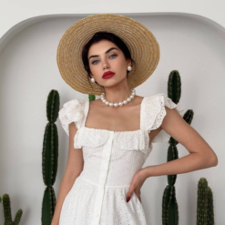 فستان ميدي أبيض مصنوع من قماش مخرم