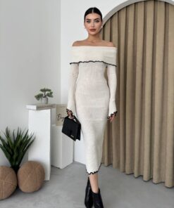 Alternative view of فستان (off-shoulder) مع أطراف مموجة