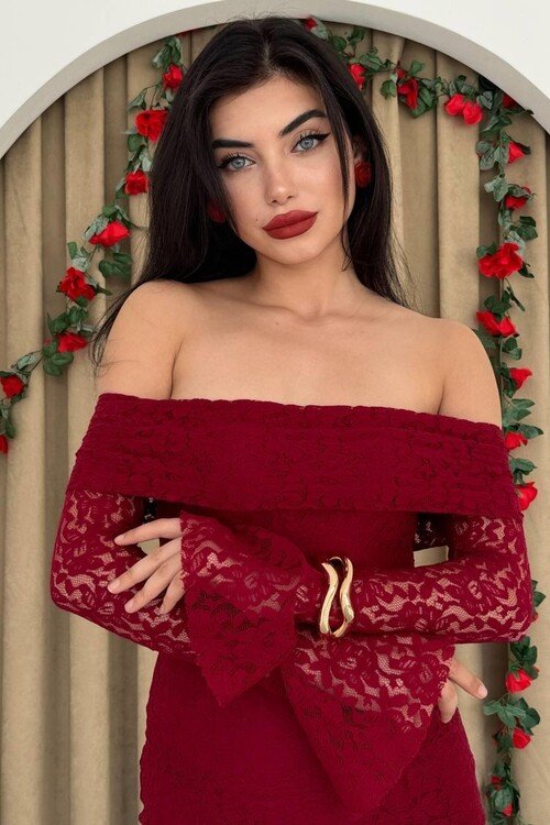 2025/06/1000218674.jpg فستان دنتيل خمري