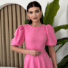 فستان زهري بطول متوسط وتصميم كلاسيكي🩷