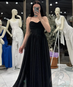 فستان أسود لامع على طراز إلسا Frozen🖤