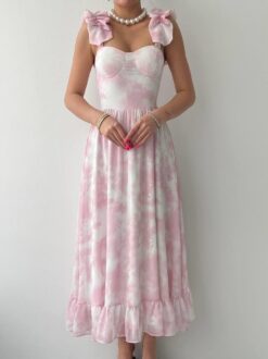 Alternative view of فستان وردي طويل مع فيونات على الكتفين🩷