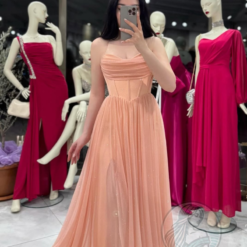 فستان وردي بودري لامع على طراز إلسا Frozen