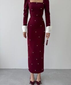 Alternative view of فستان خمري ستيل بإكسسوار اللؤلؤ