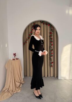 Alternative view of فستان سورا ياقة بَيبي – أسود