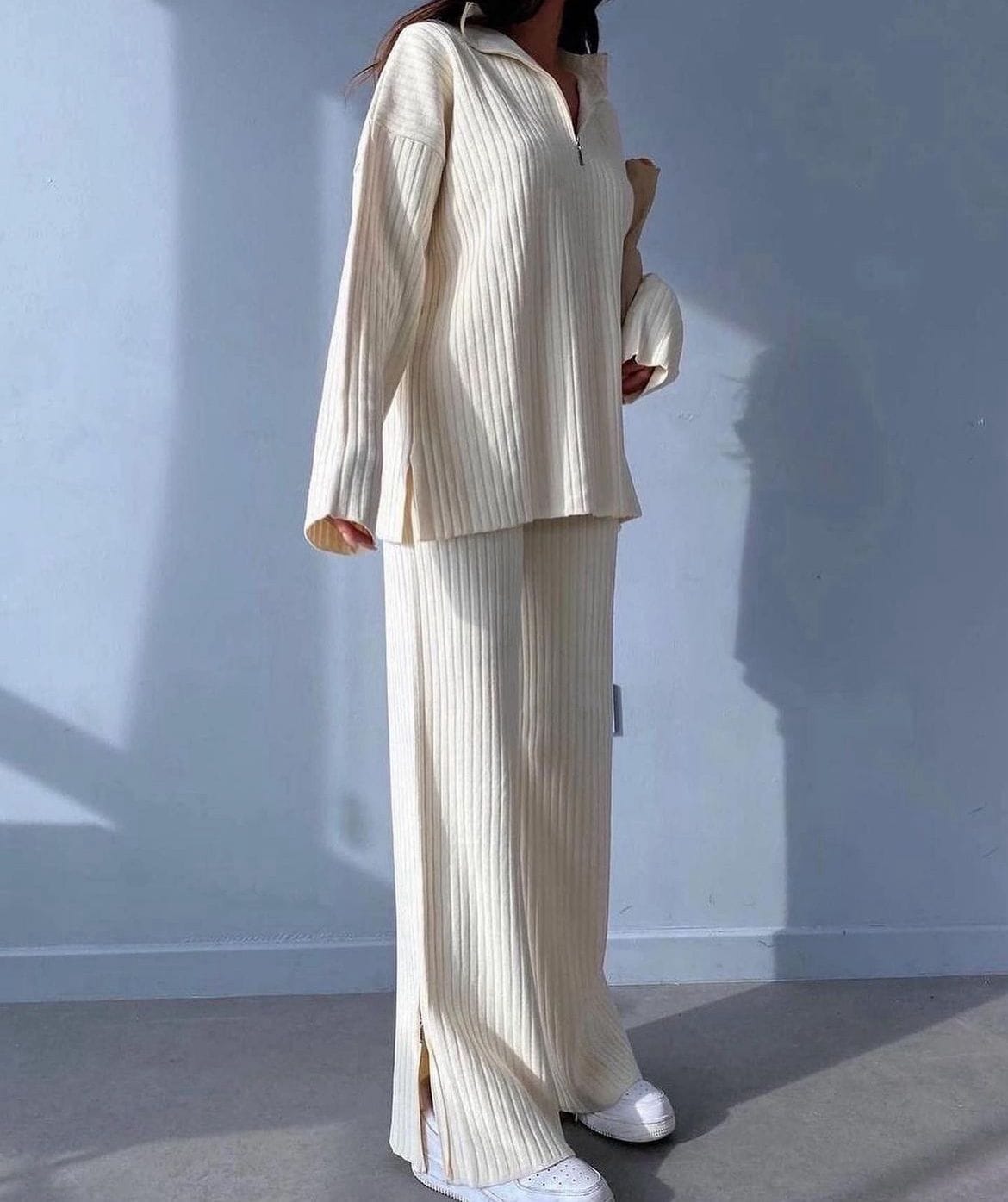 طقم “إيڤا” التريكو الكريمي - الصورة 5