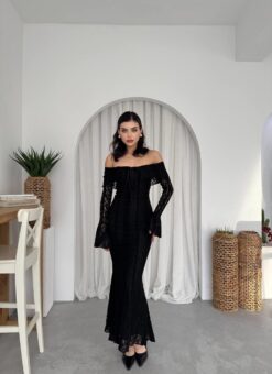 Alternative view of فستان مايا بدون أكتاف أسود